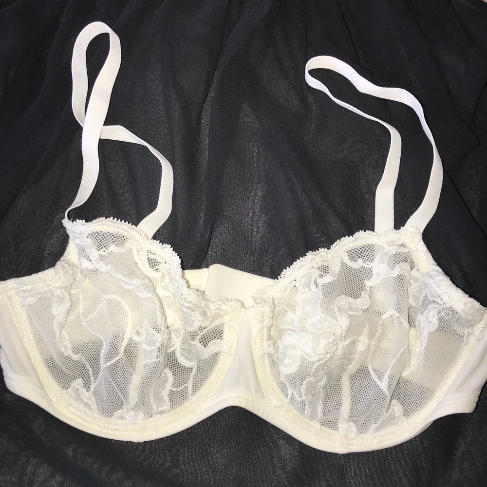 Wolford White Lace Bra NWOT